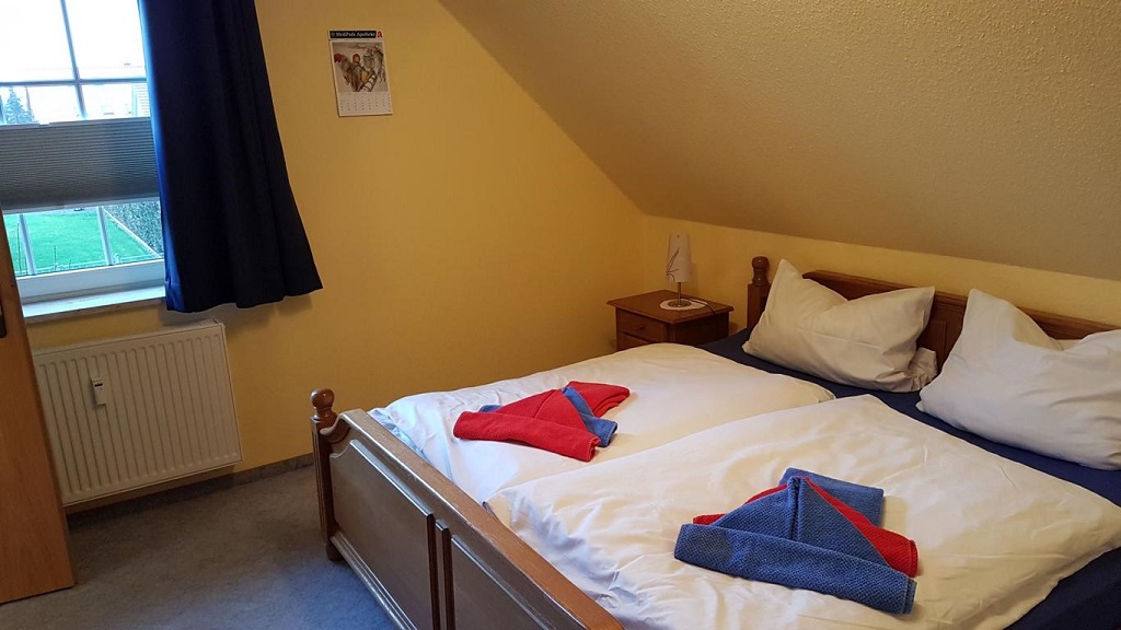 Bild des Schlafzimmers der Ferienwohnung zwei Bild des Schlafzimmers der Ferienwohnung zwei